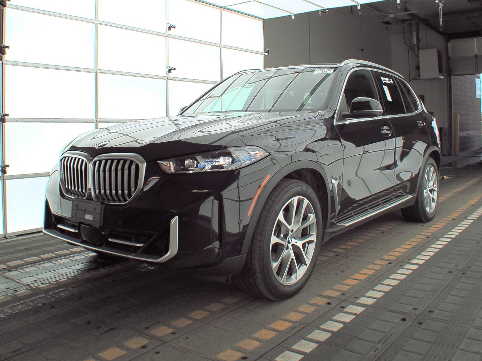 Used 2024 BMW X5 xDrive40i with VIN 5UX23EU02R9S13952 for sale in Minneapolis, Minnesota