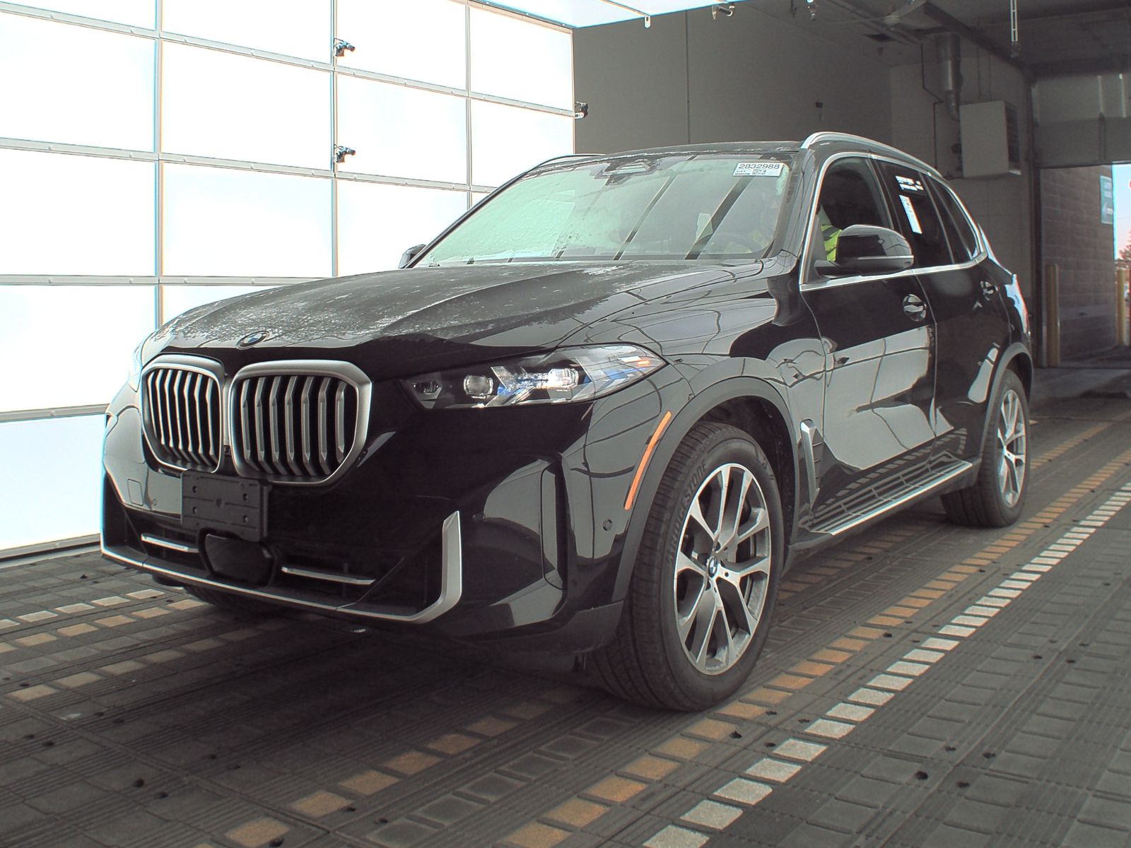 Used 2024 BMW X5 xDrive40i with VIN 5UX23EU0XR9S14122 for sale in Minneapolis, Minnesota
