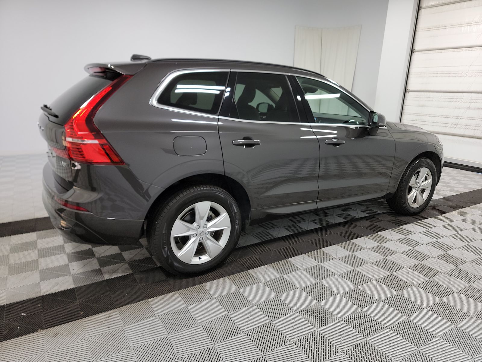 2022 Volvo XC60 MOMENTUM AWD