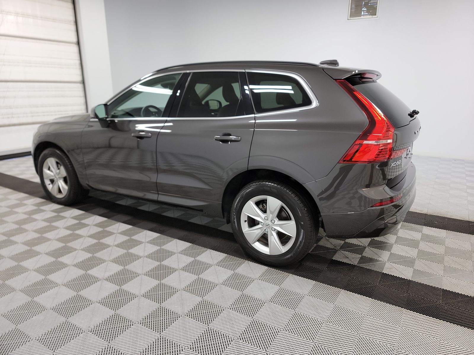 2022 Volvo XC60 MOMENTUM AWD