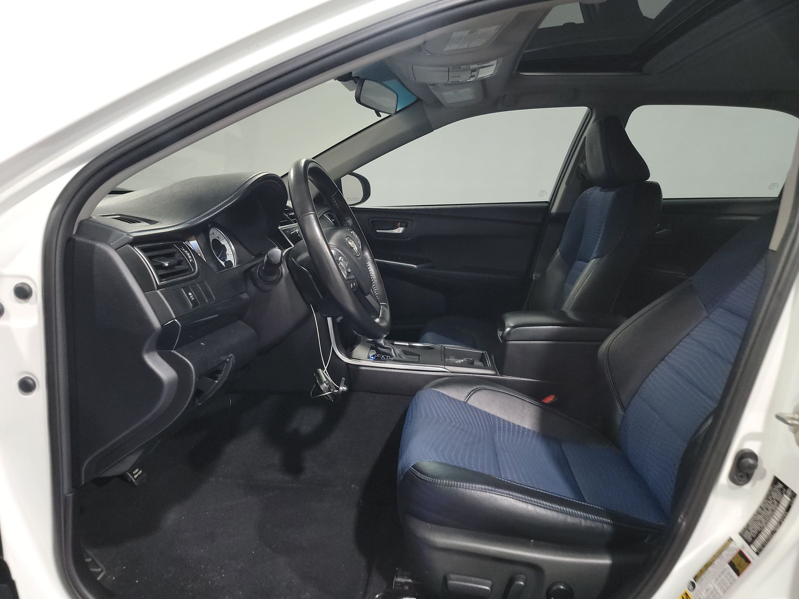 2016 Toyota Camry SE Special Edition FWD