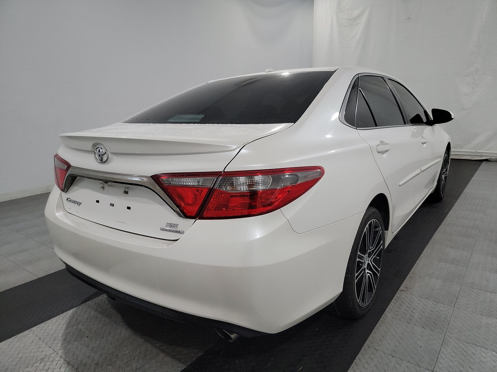 2016 Toyota Camry SE Special Edition FWD