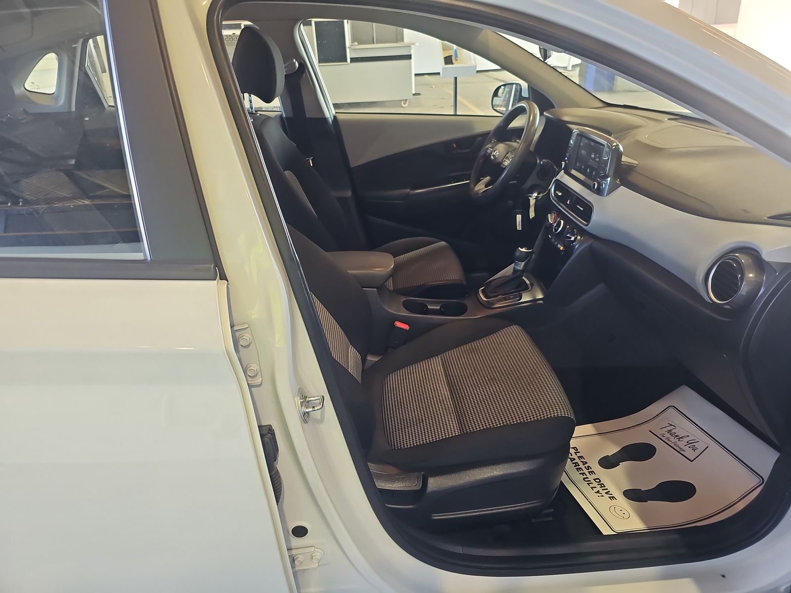 2020 Hyundai Kona SE FWD