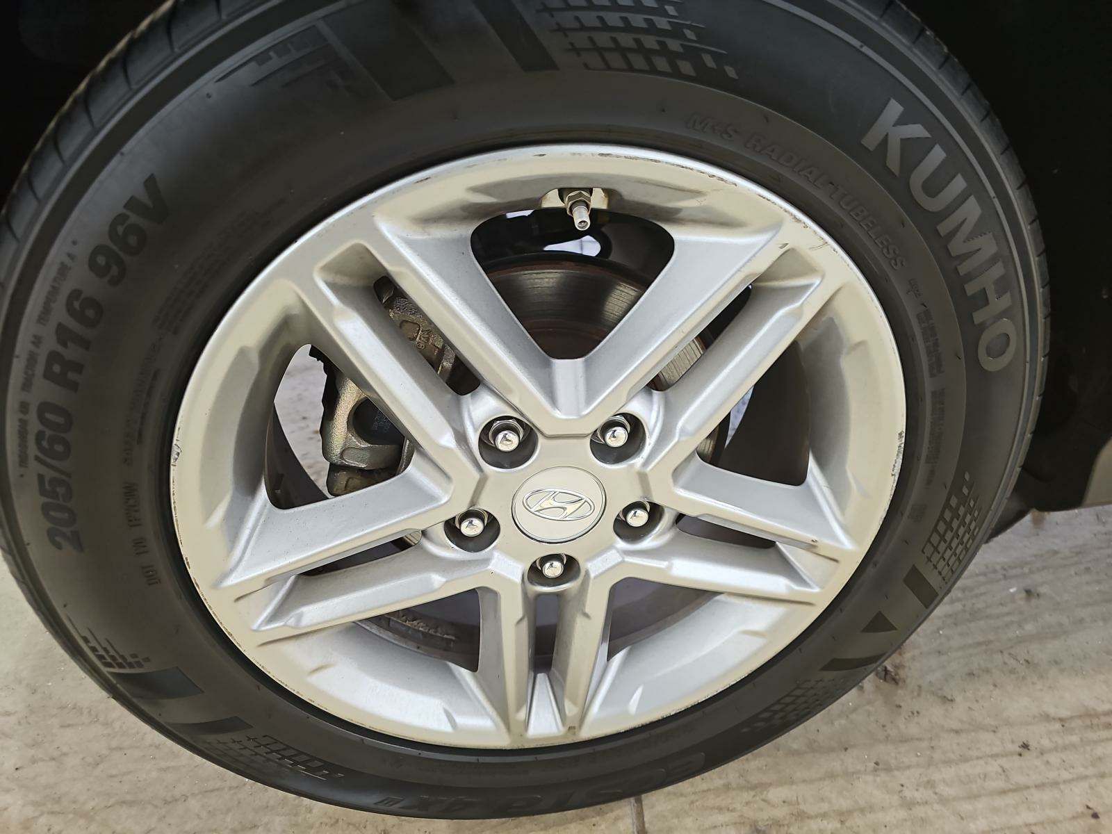 2020 Hyundai Kona SE FWD