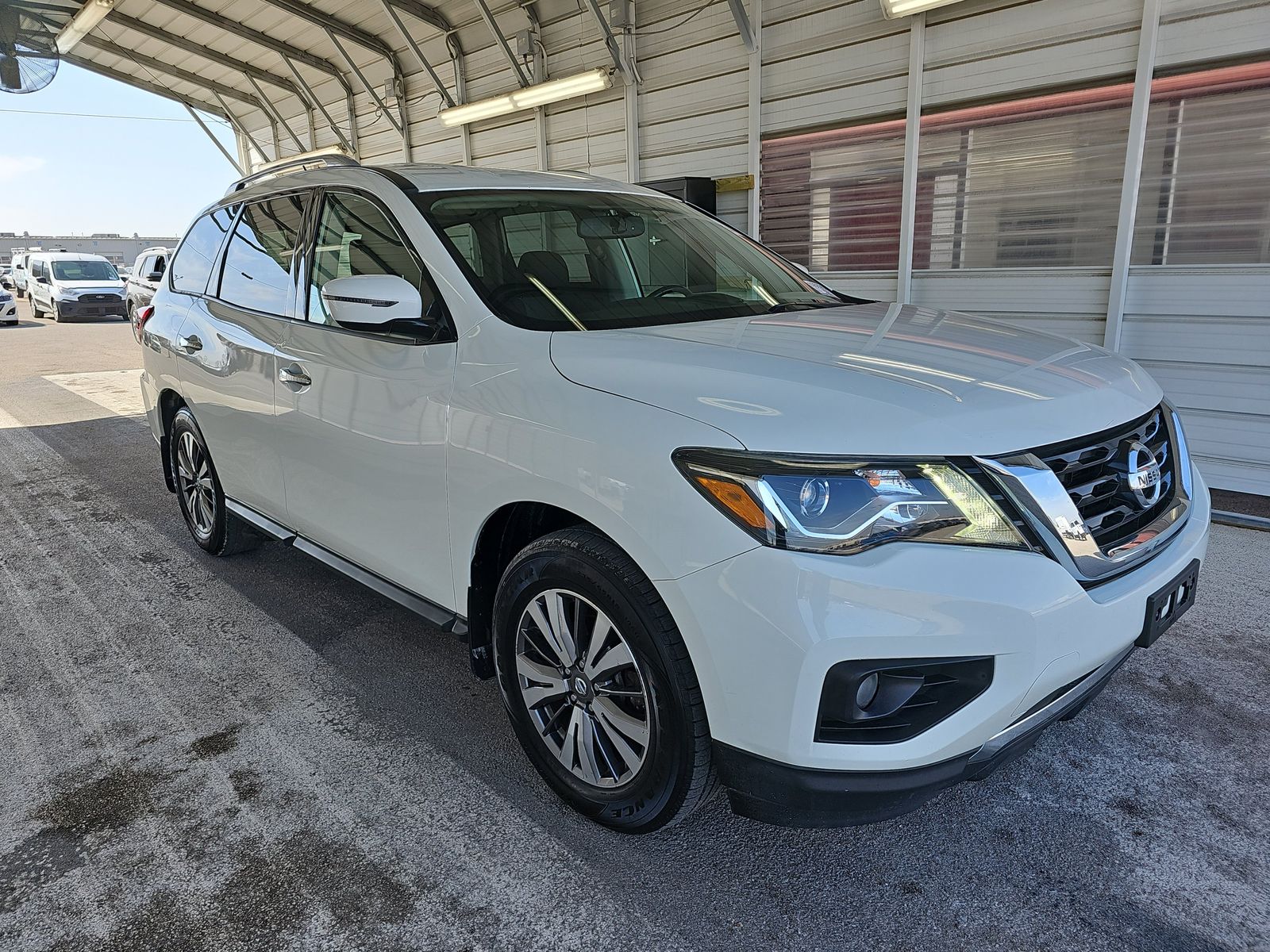 2017 Nissan Pathfinder SV AWD