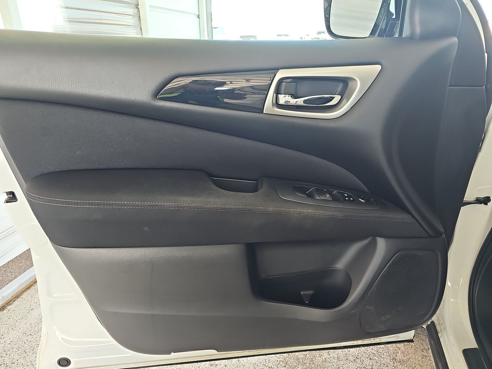 2017 Nissan Pathfinder SV AWD