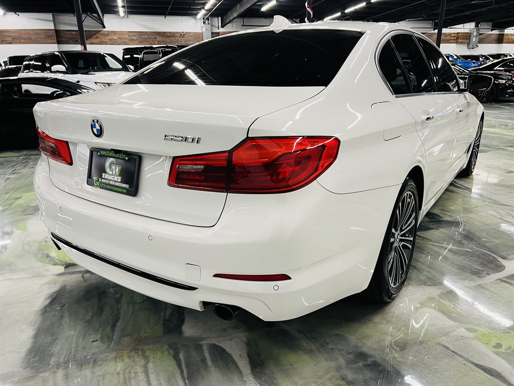 2018 BMW 5 Series 530i RWD