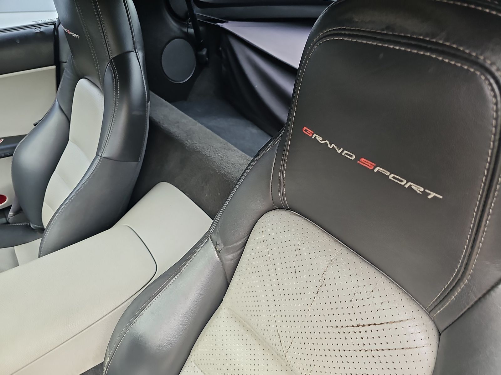2011 Chevrolet Corvette Z16 Grand Sport RWD