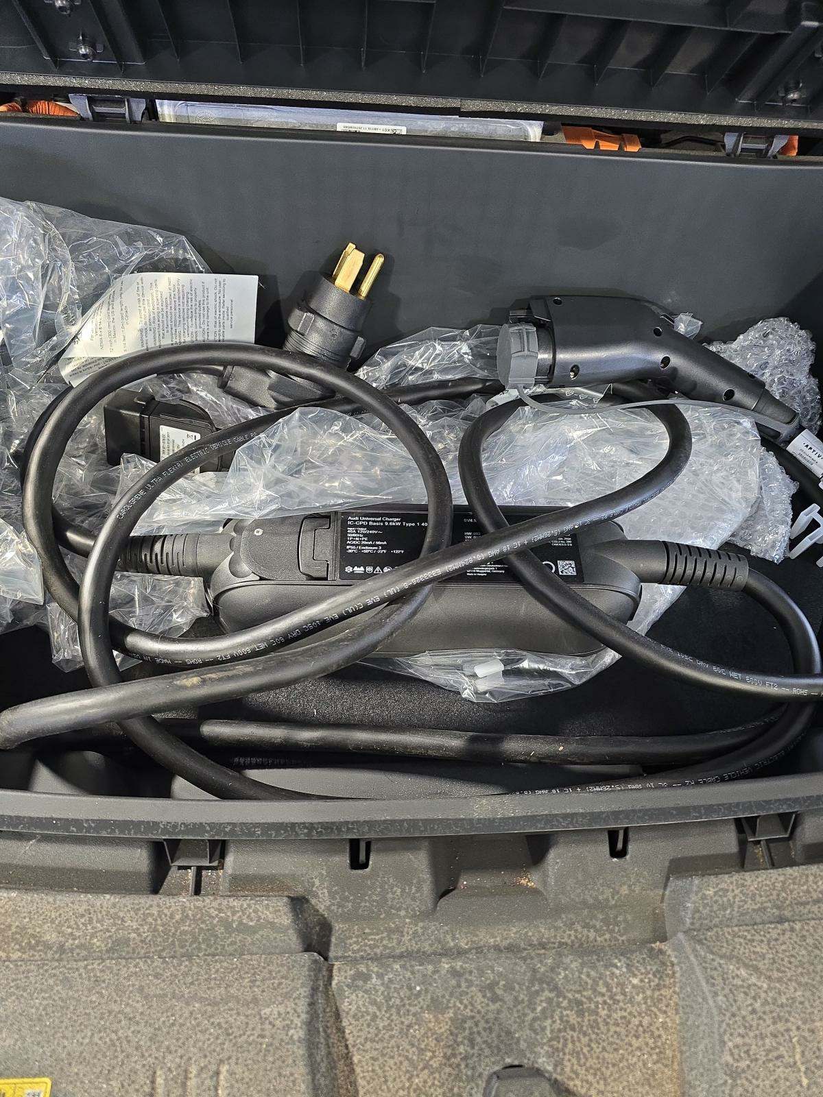 2021 Audi e-tron Premium AWD