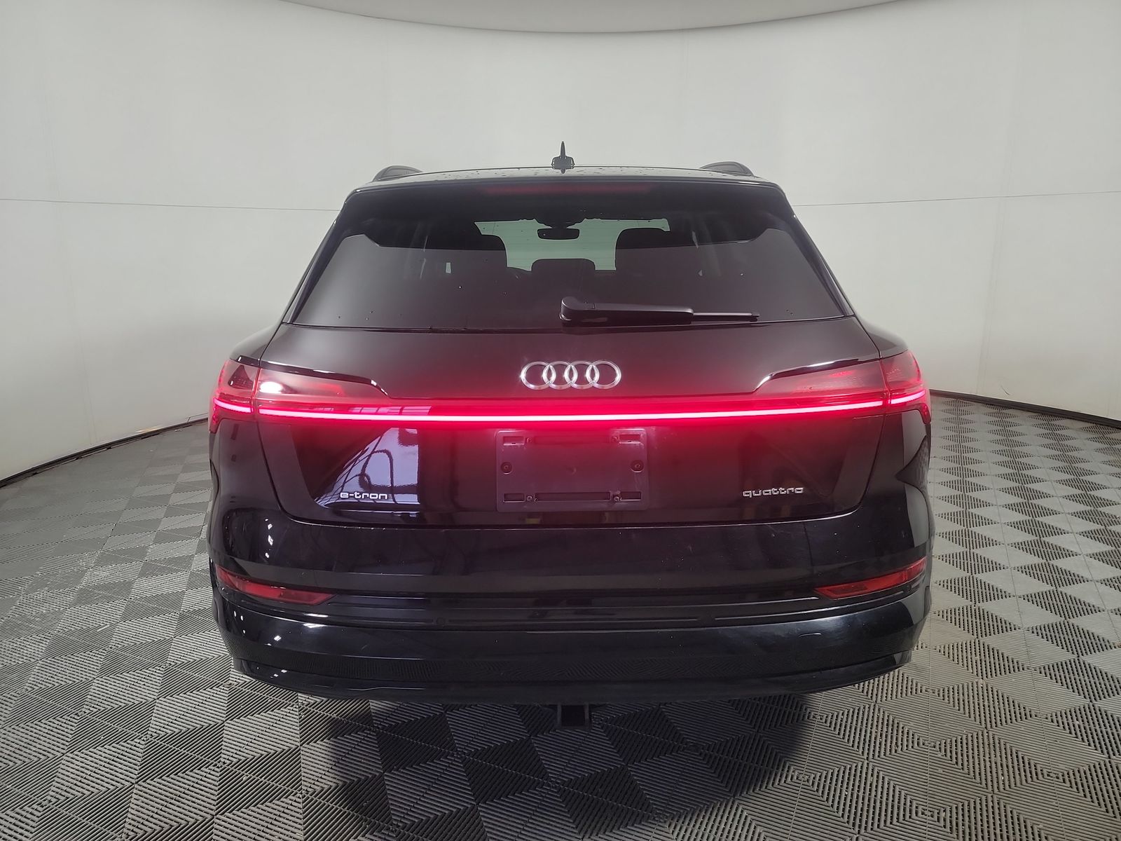 2021 Audi e-tron Premium AWD