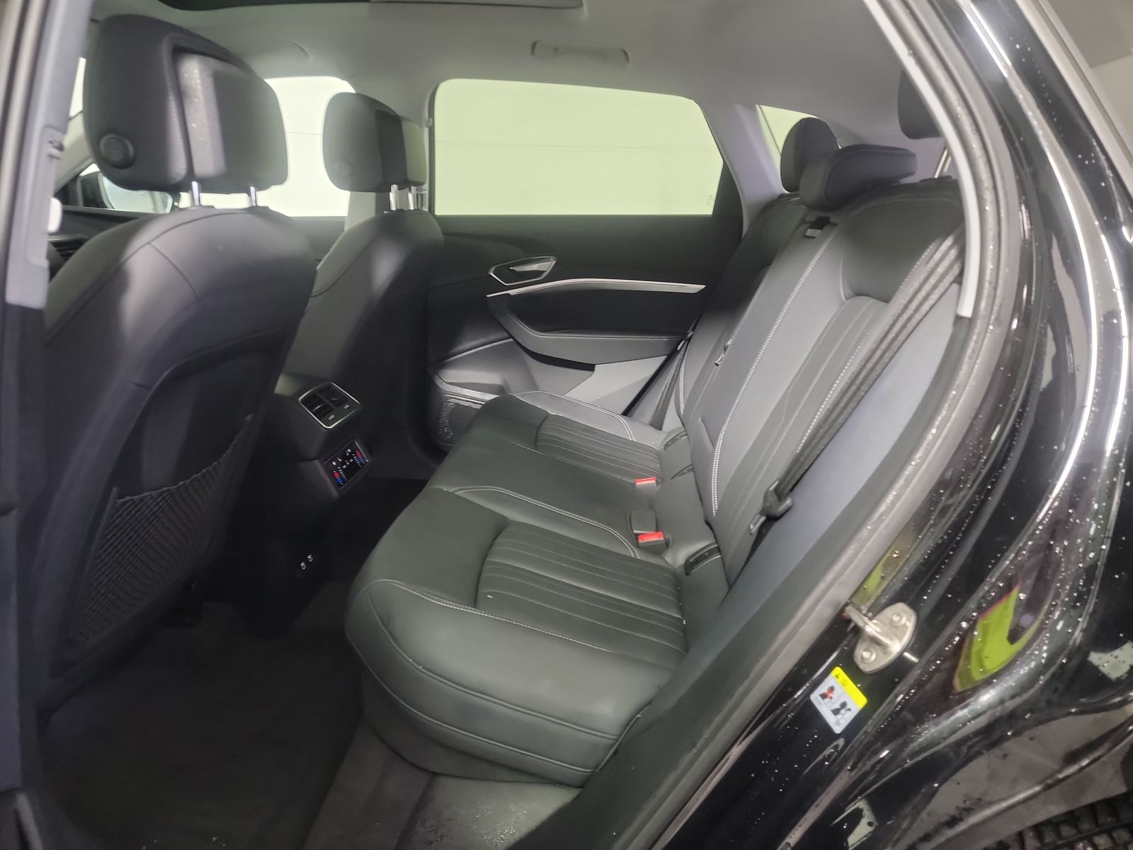 2021 Audi e-tron Premium AWD