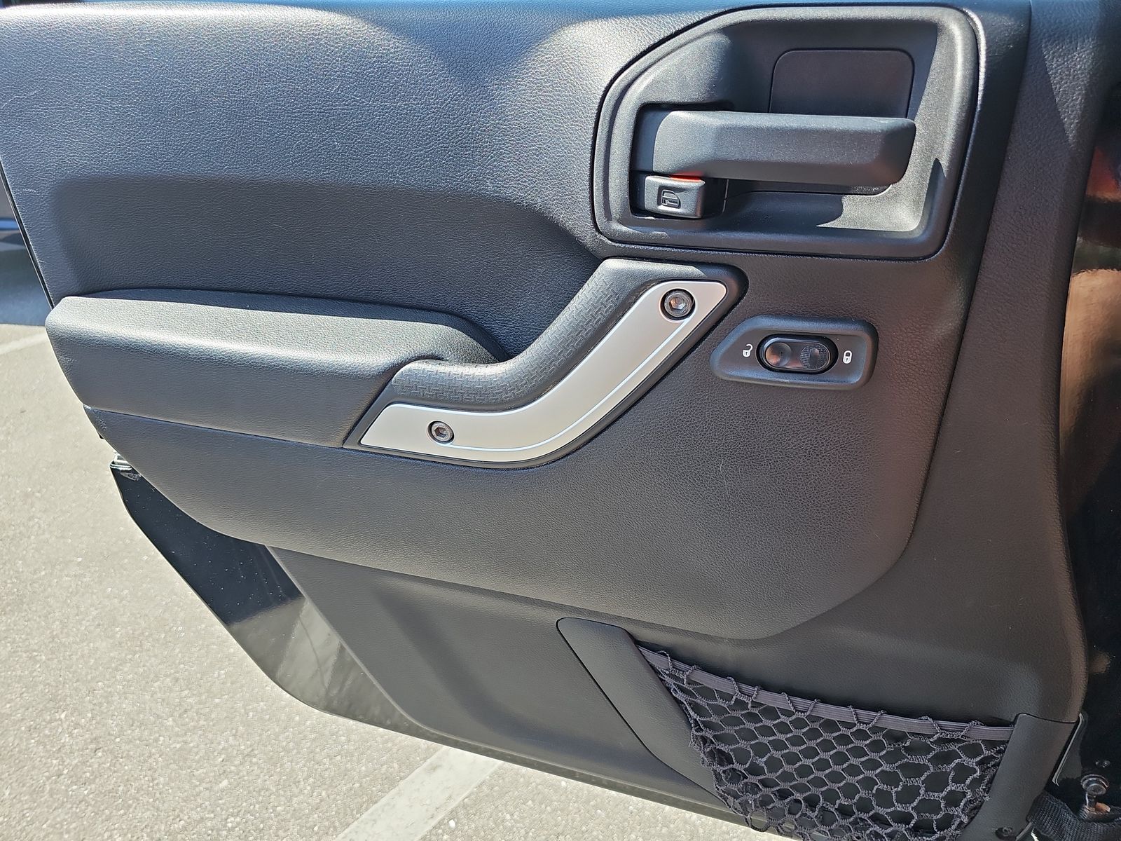 2012 Jeep Wrangler SAHARA AWD