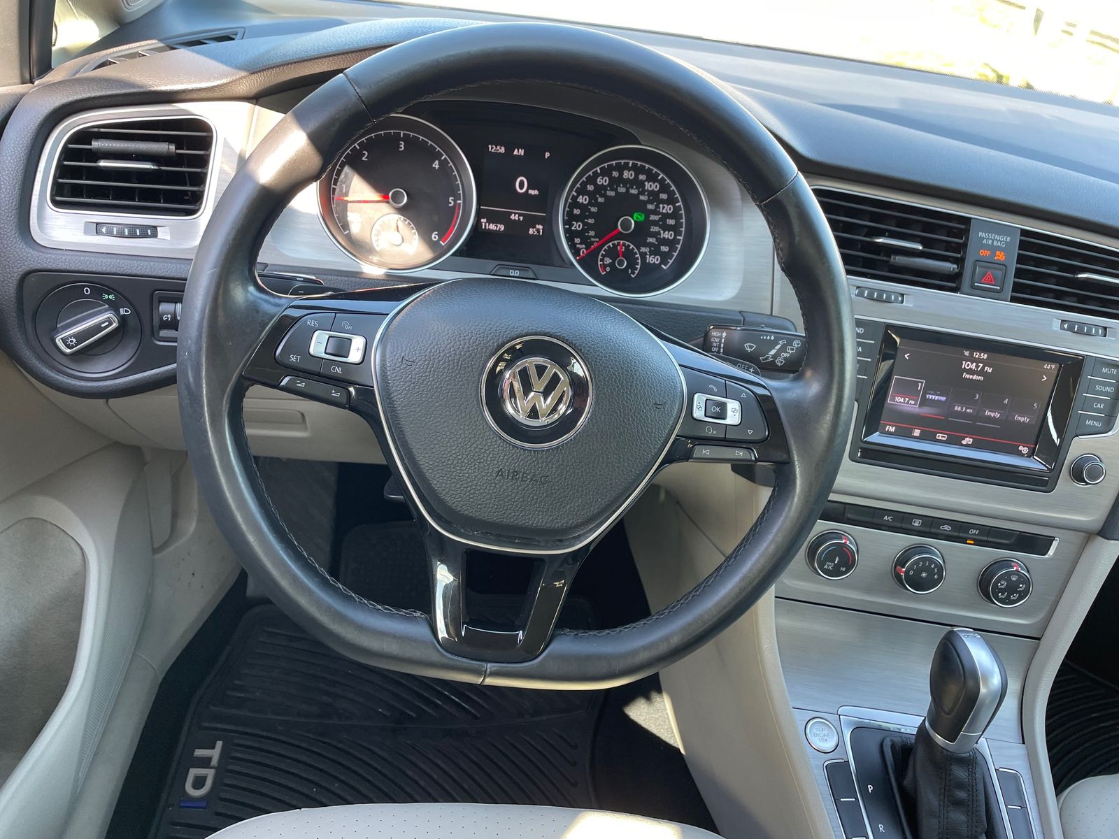 2015 Volkswagen Golf 2.0L TDI S FWD