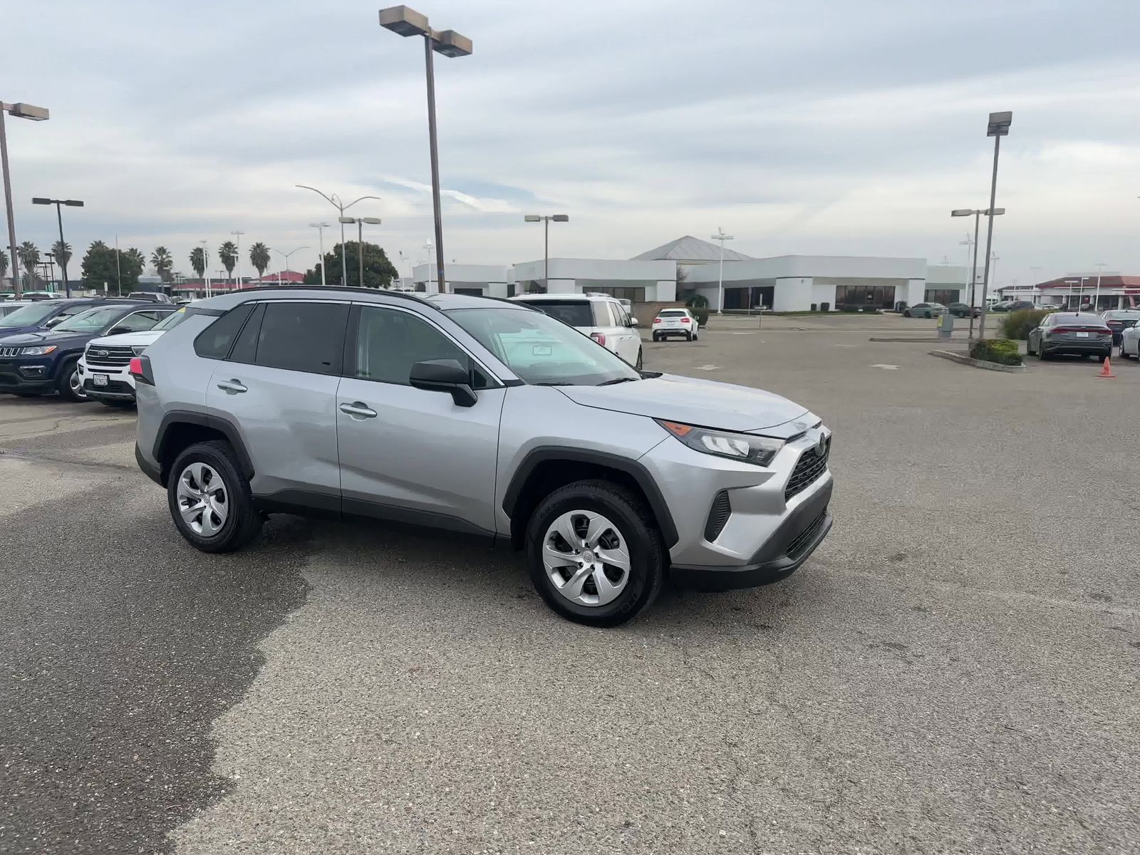 2021 Toyota RAV4 LE FWD