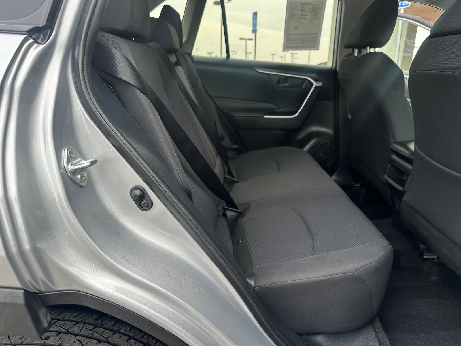 2021 Toyota RAV4 LE FWD