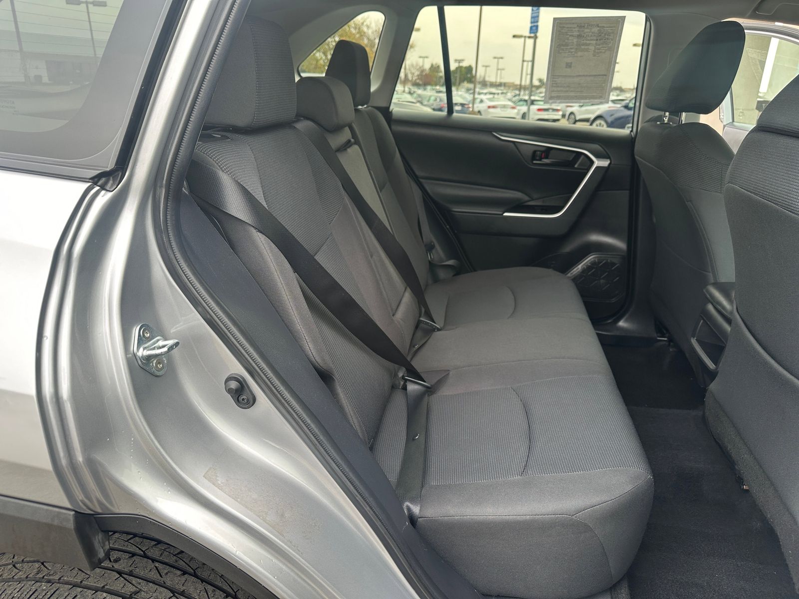 2021 Toyota RAV4 LE FWD