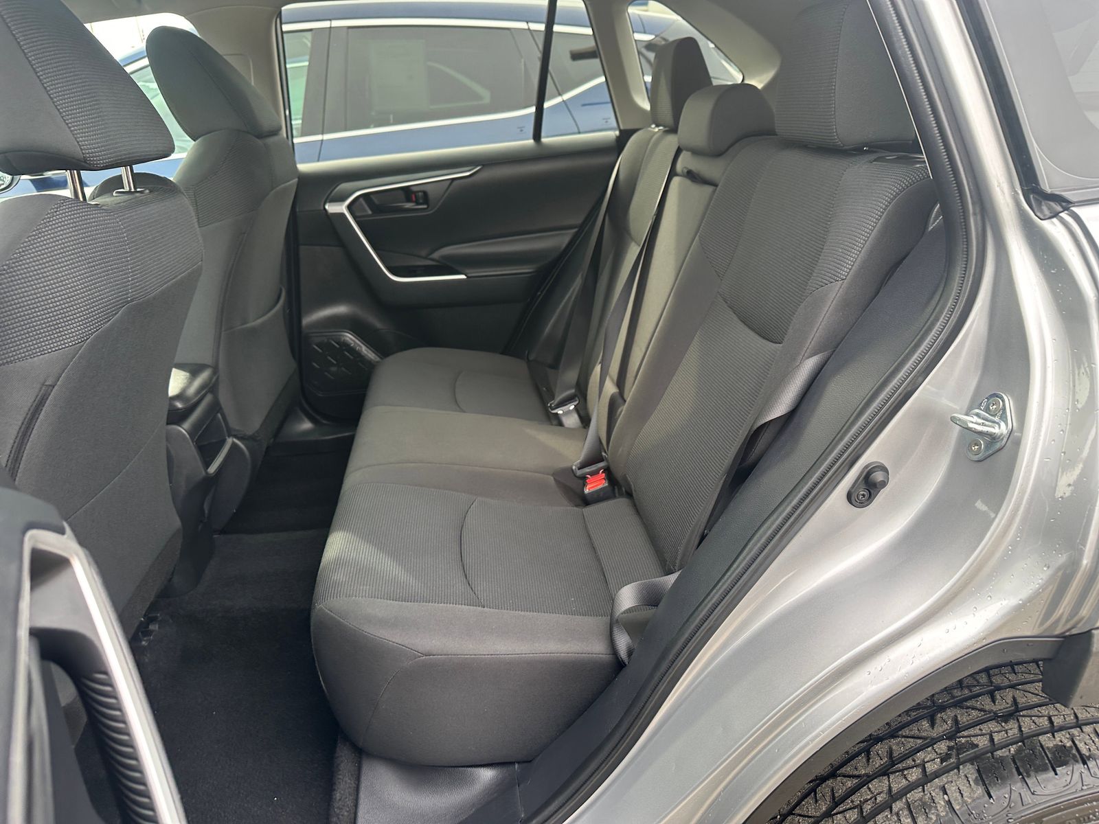 2021 Toyota RAV4 LE FWD