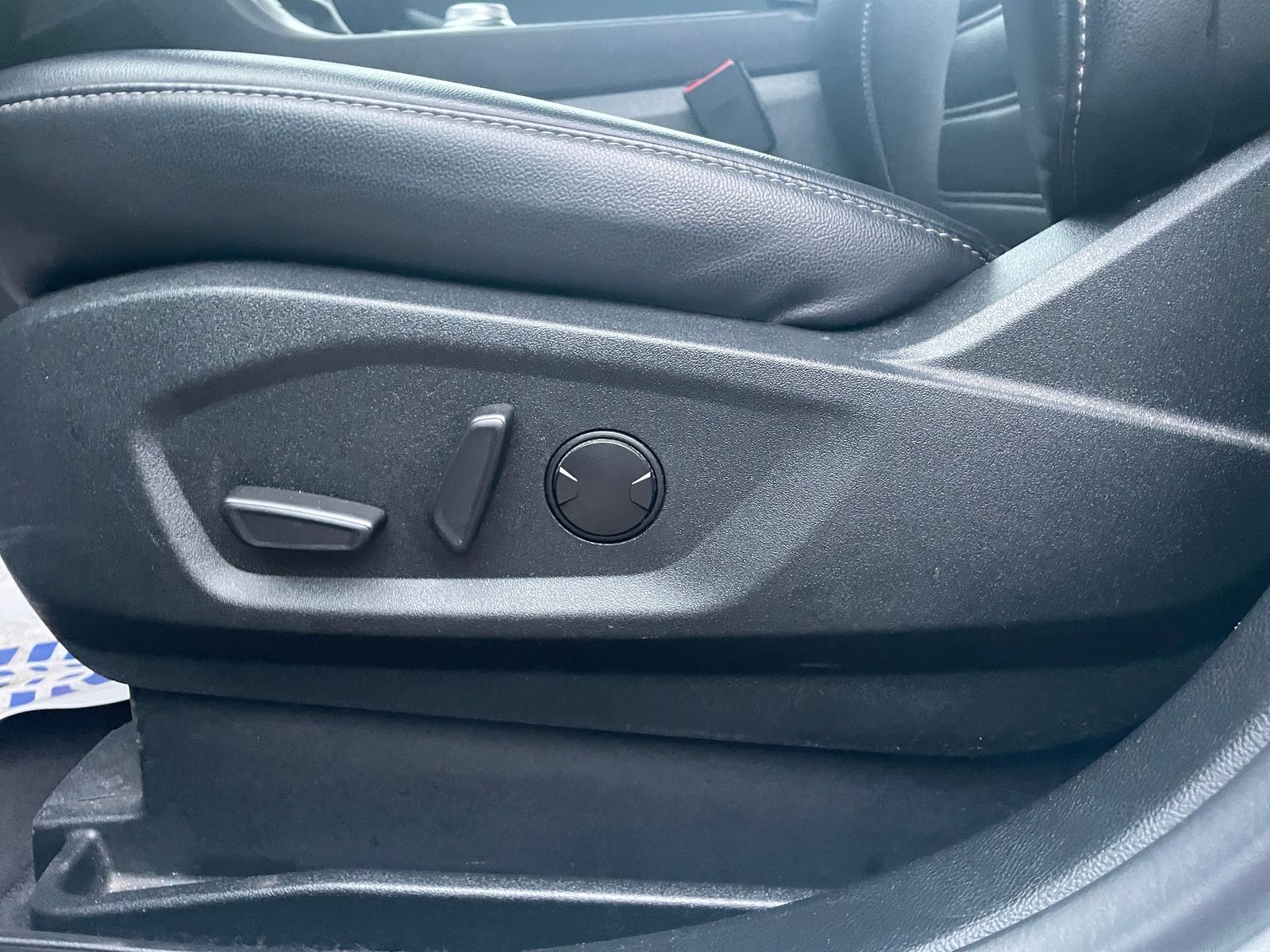 2022 Ford Edge SEL AWD