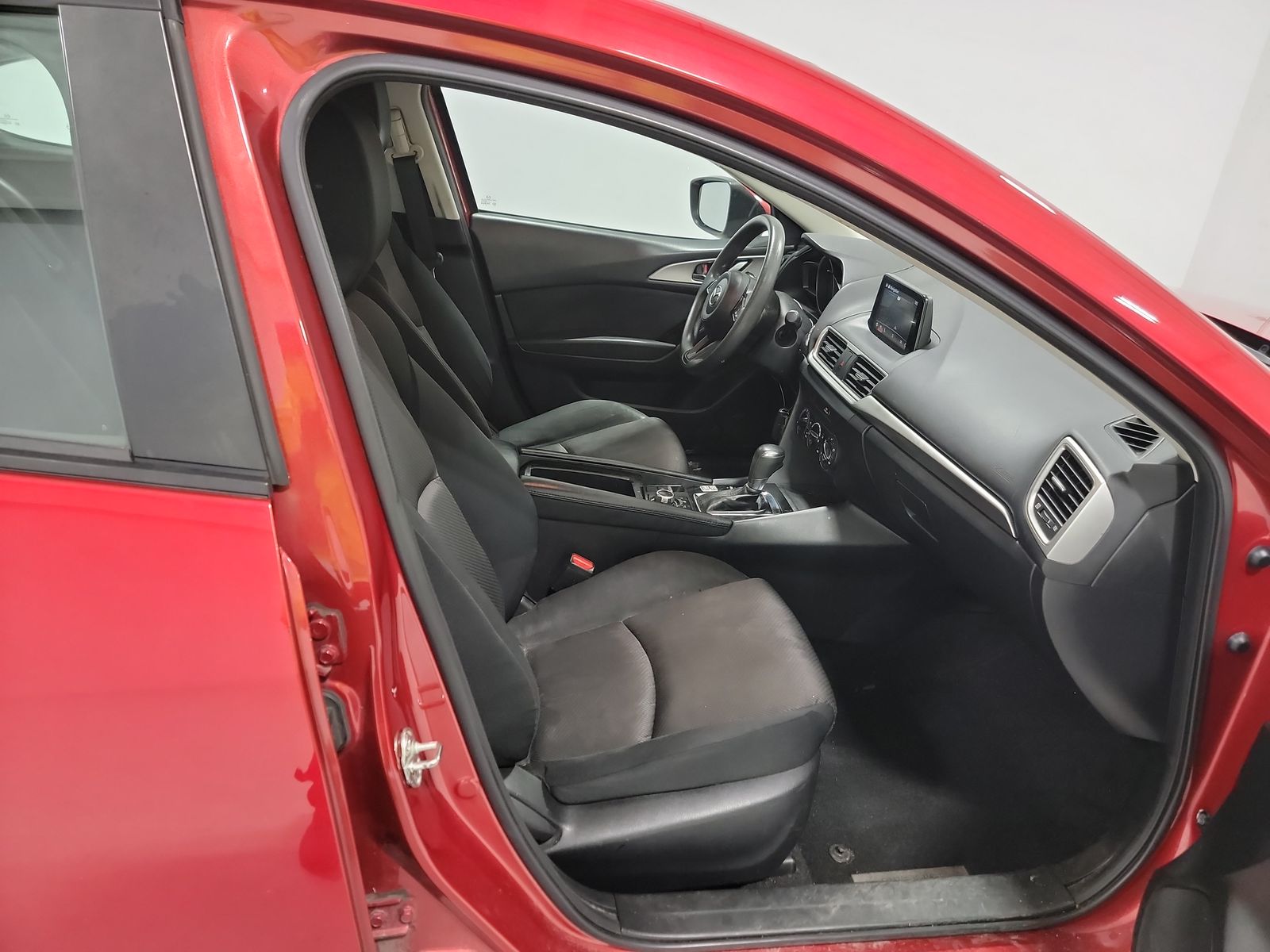 2017 MAZDA MAZDA3 Sport FWD