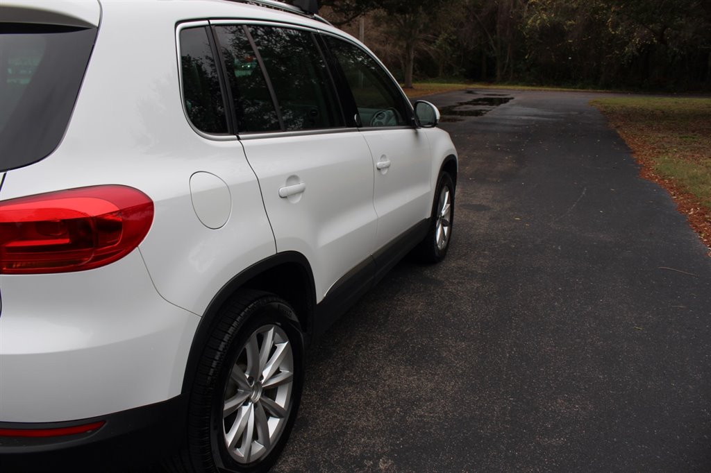 2017 Volkswagen Tiguan 2.0T Wolfsburg Edition FWD