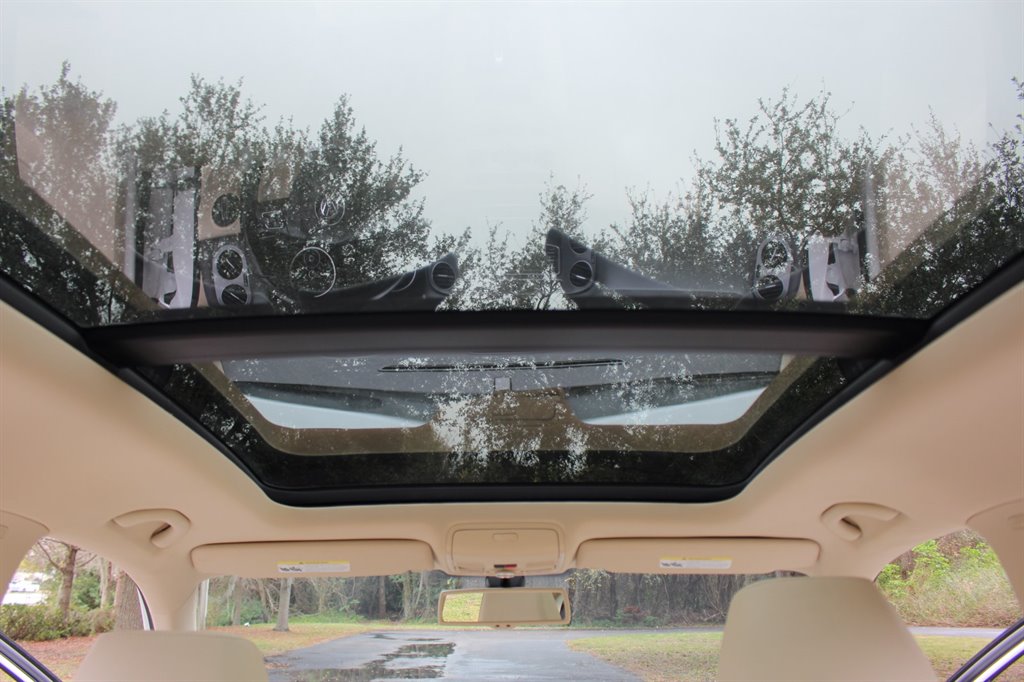 2017 Volkswagen Tiguan 2.0T Wolfsburg Edition FWD