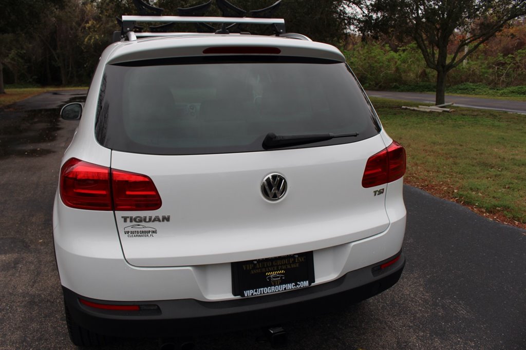 2017 Volkswagen Tiguan 2.0T Wolfsburg Edition FWD