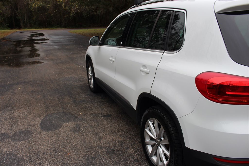 2017 Volkswagen Tiguan 2.0T Wolfsburg Edition FWD