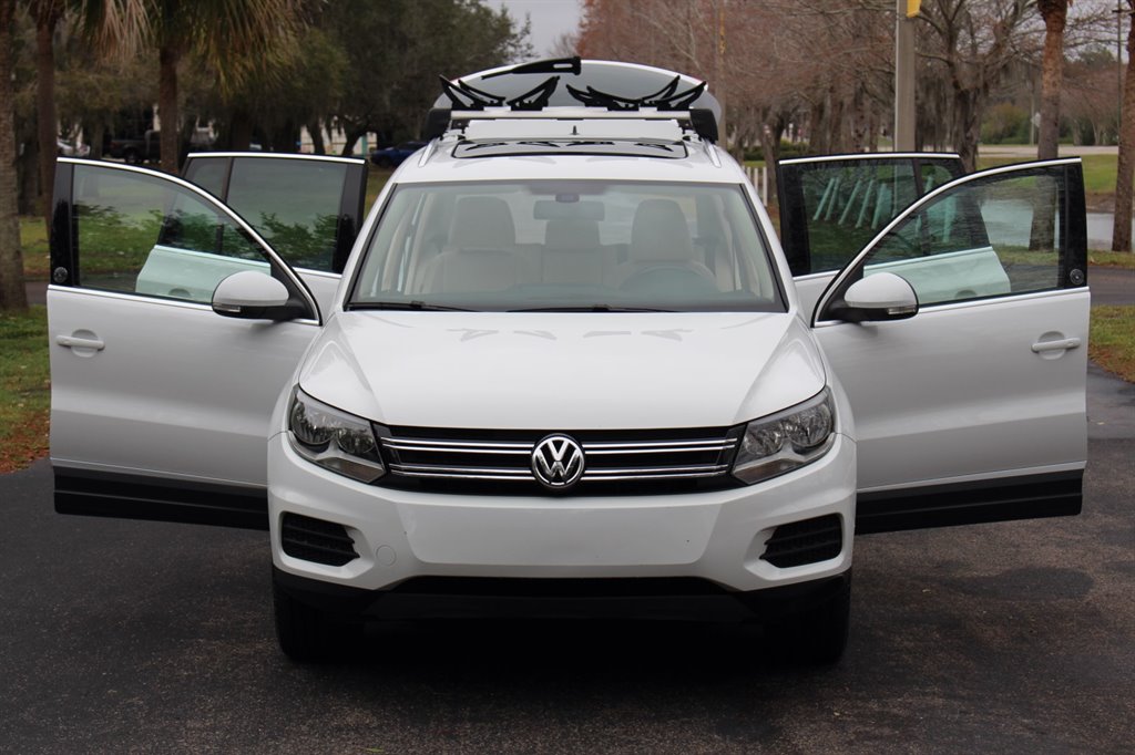 2017 Volkswagen Tiguan 2.0T Wolfsburg Edition FWD