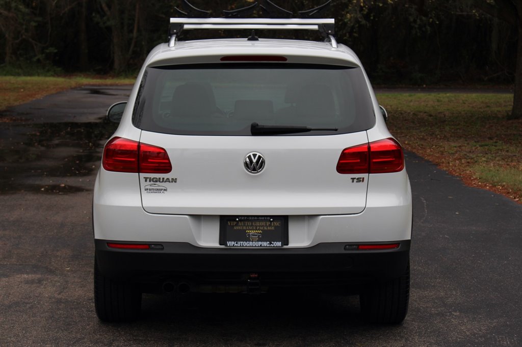2017 Volkswagen Tiguan 2.0T Wolfsburg Edition FWD