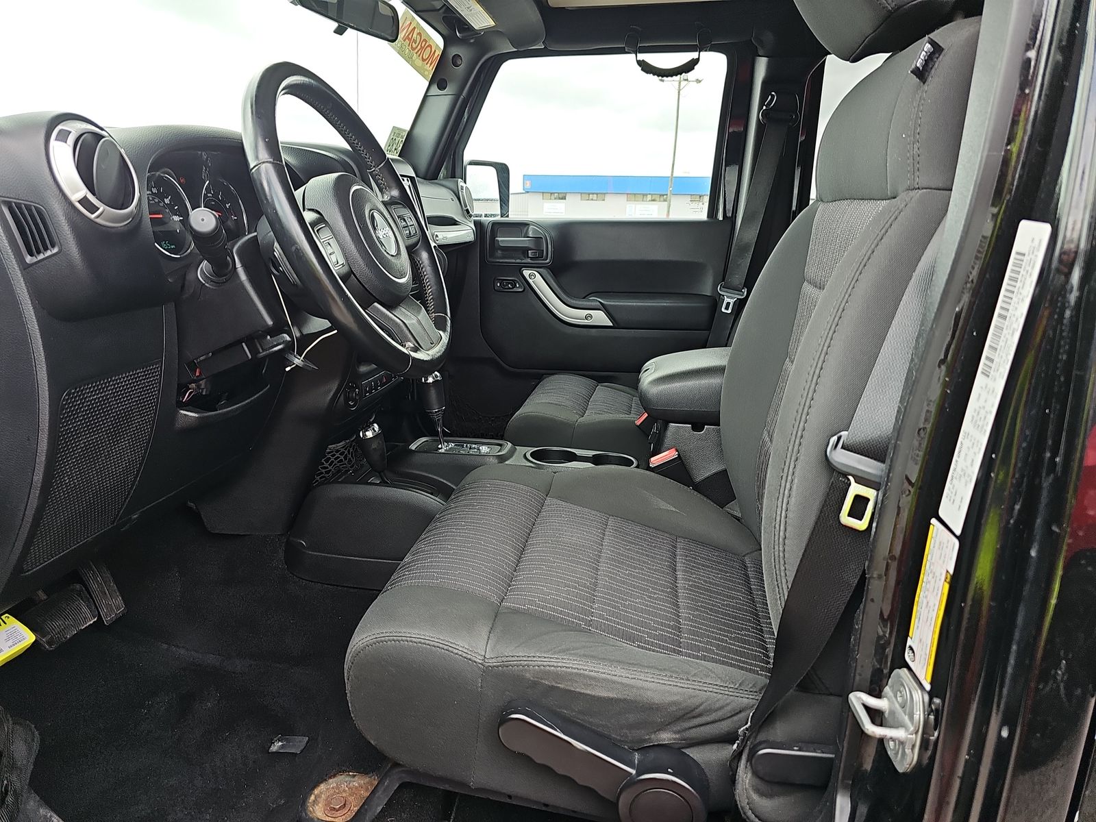 2012 Jeep Wrangler SAHARA AWD