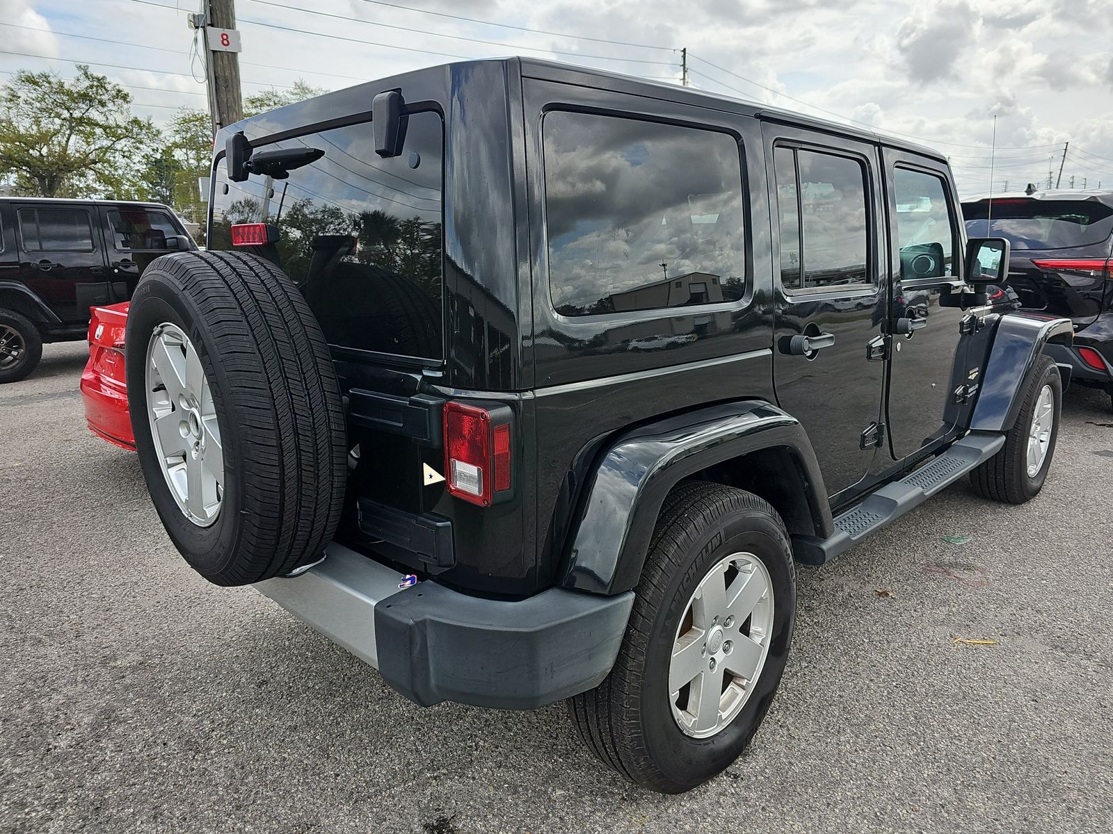 2012 Jeep Wrangler SAHARA AWD