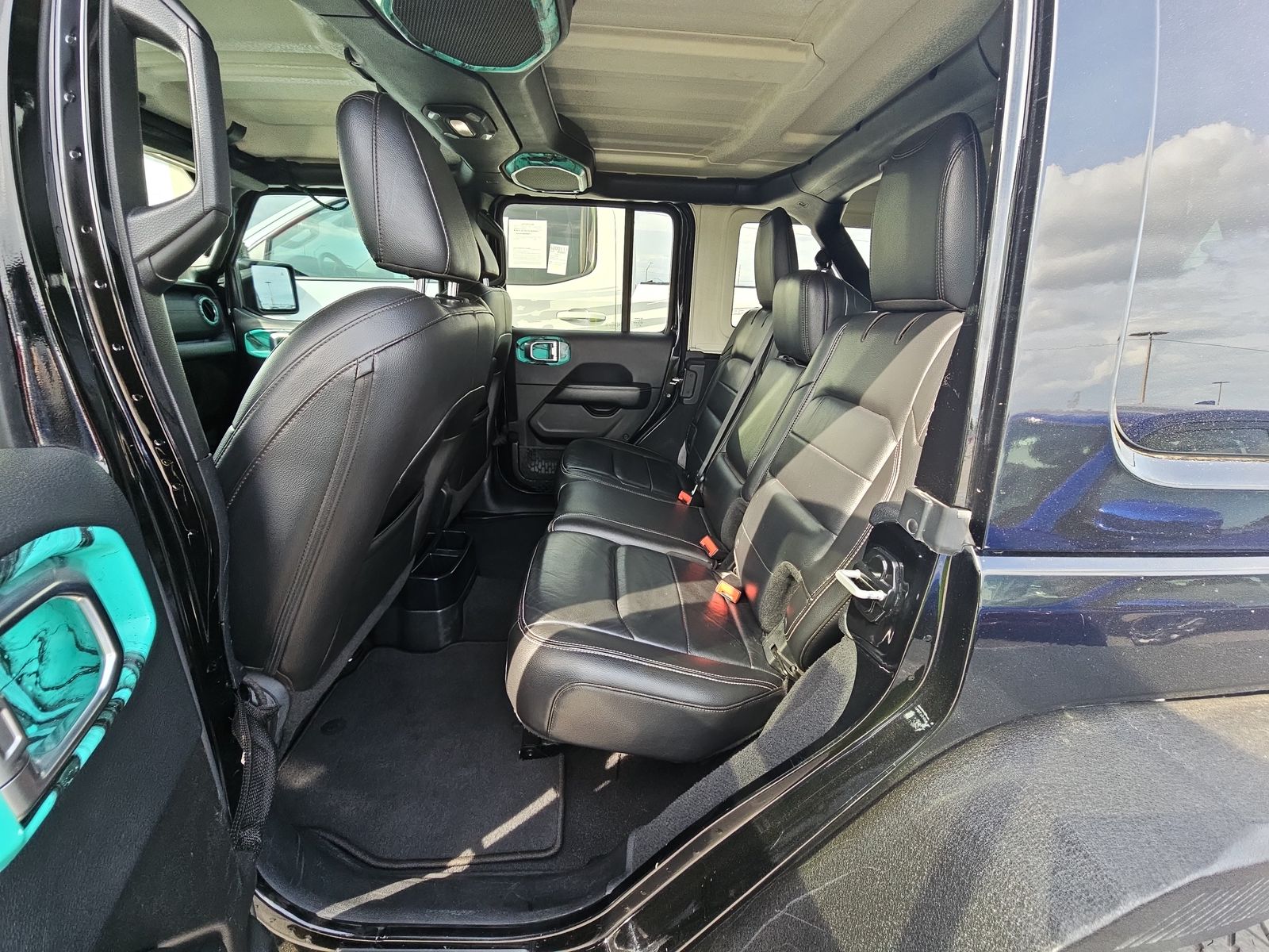 2018 Jeep Wrangler SAHARA AWD