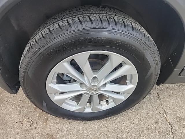 2016 Nissan Rogue SV FWD