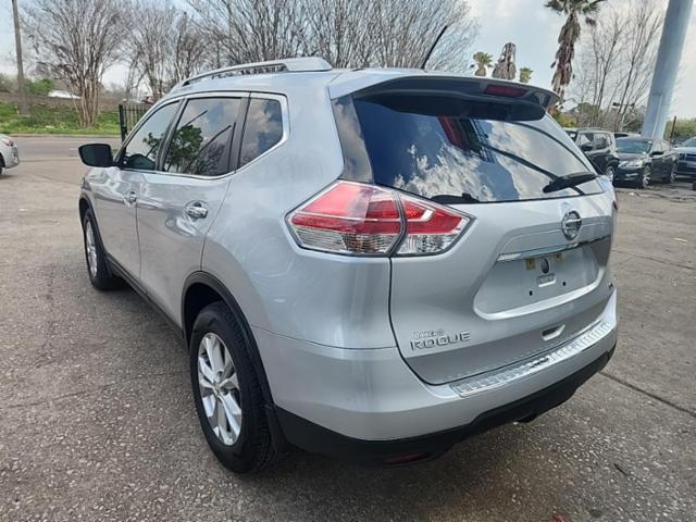 2016 Nissan Rogue SV FWD
