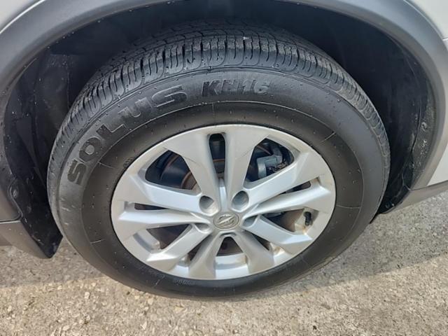 2016 Nissan Rogue SV FWD