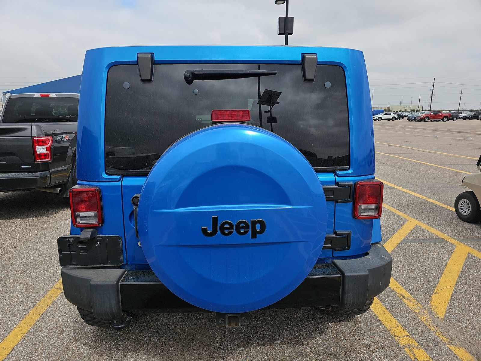 2014 Jeep Wrangler Unlimited Sahara Polar Edition AWD