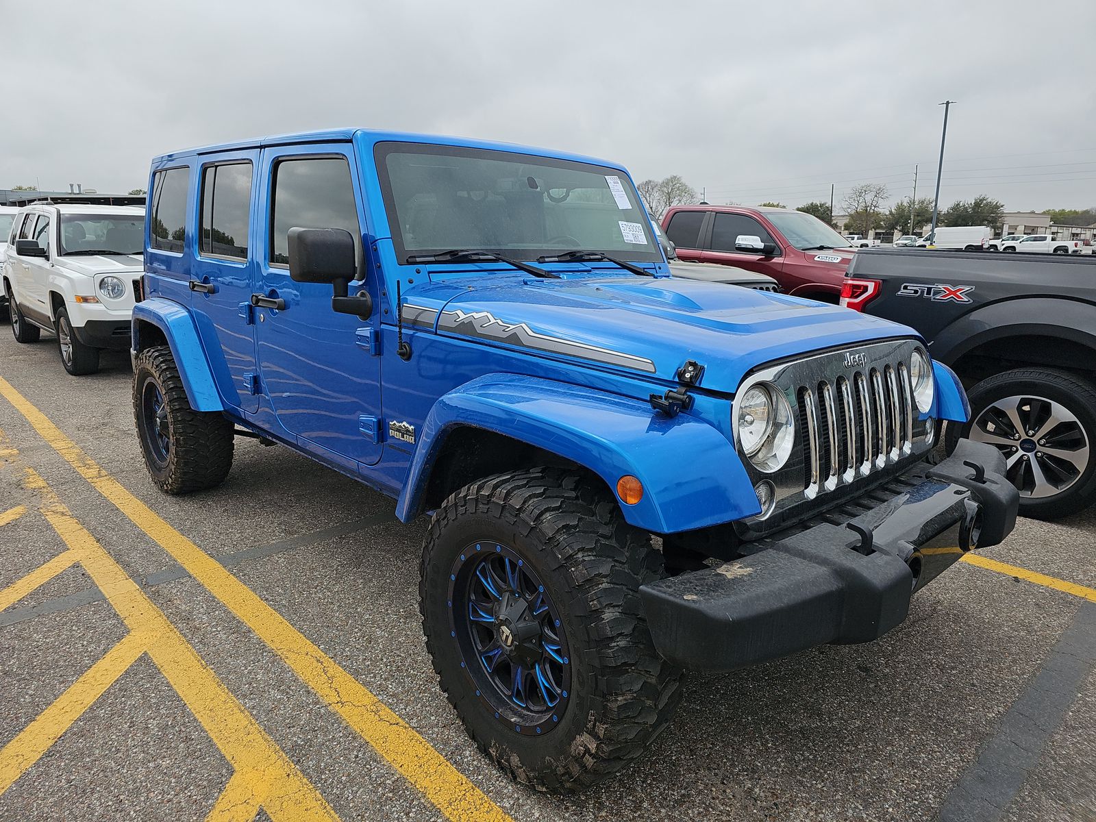 2014 Jeep Wrangler Unlimited Sahara Polar Edition AWD