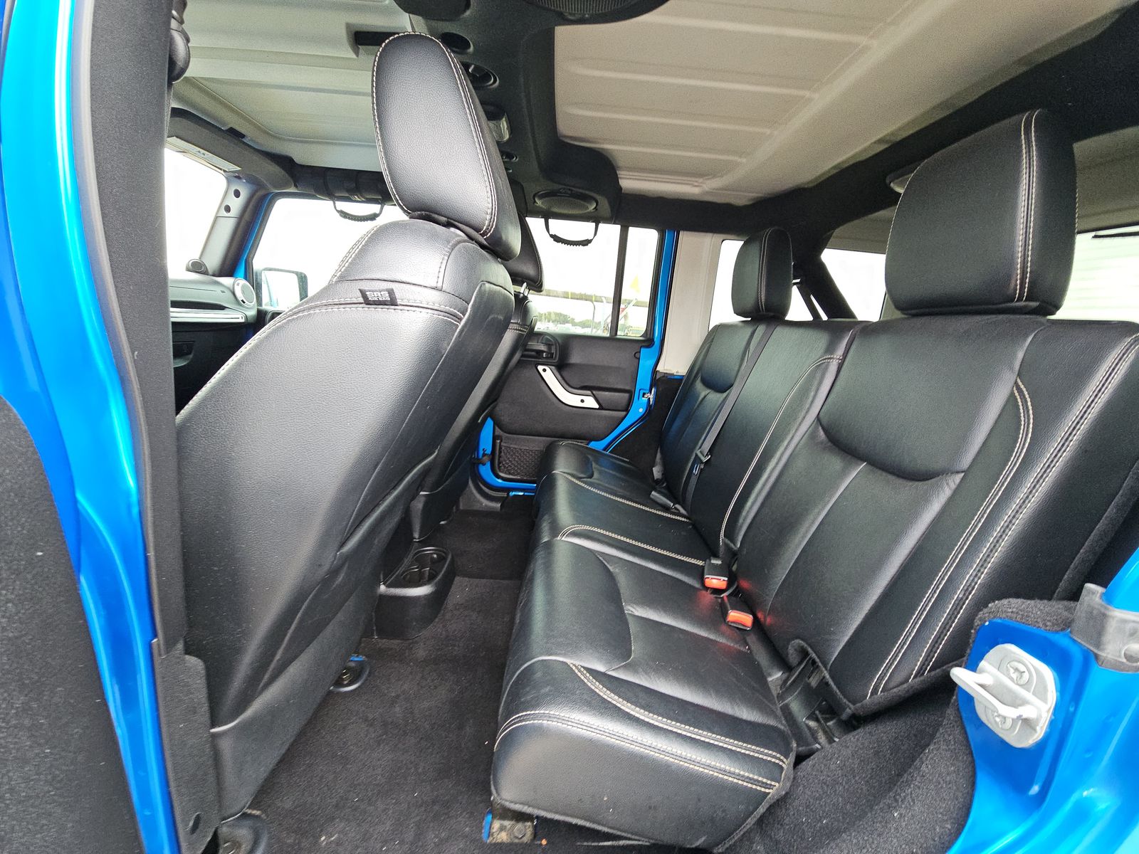 2014 Jeep Wrangler Unlimited Sahara Polar Edition AWD