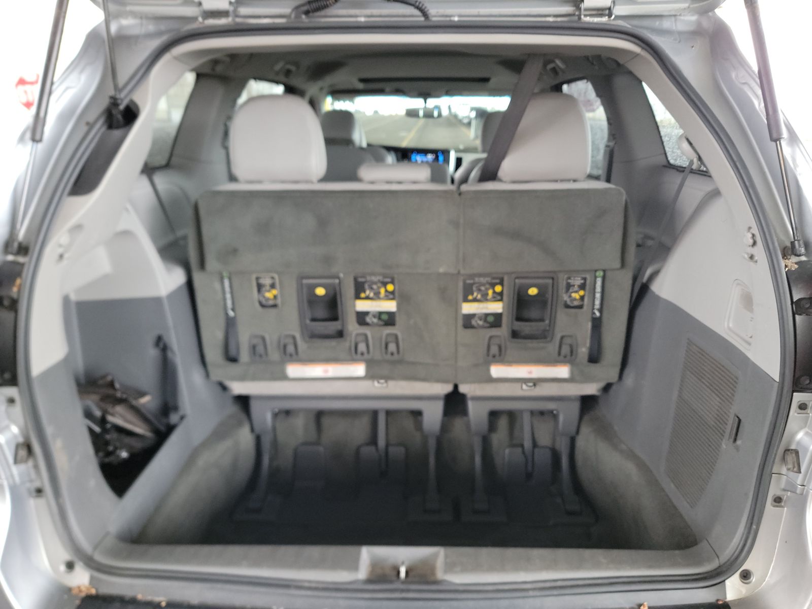 2016 Toyota Sienna XLE FWD