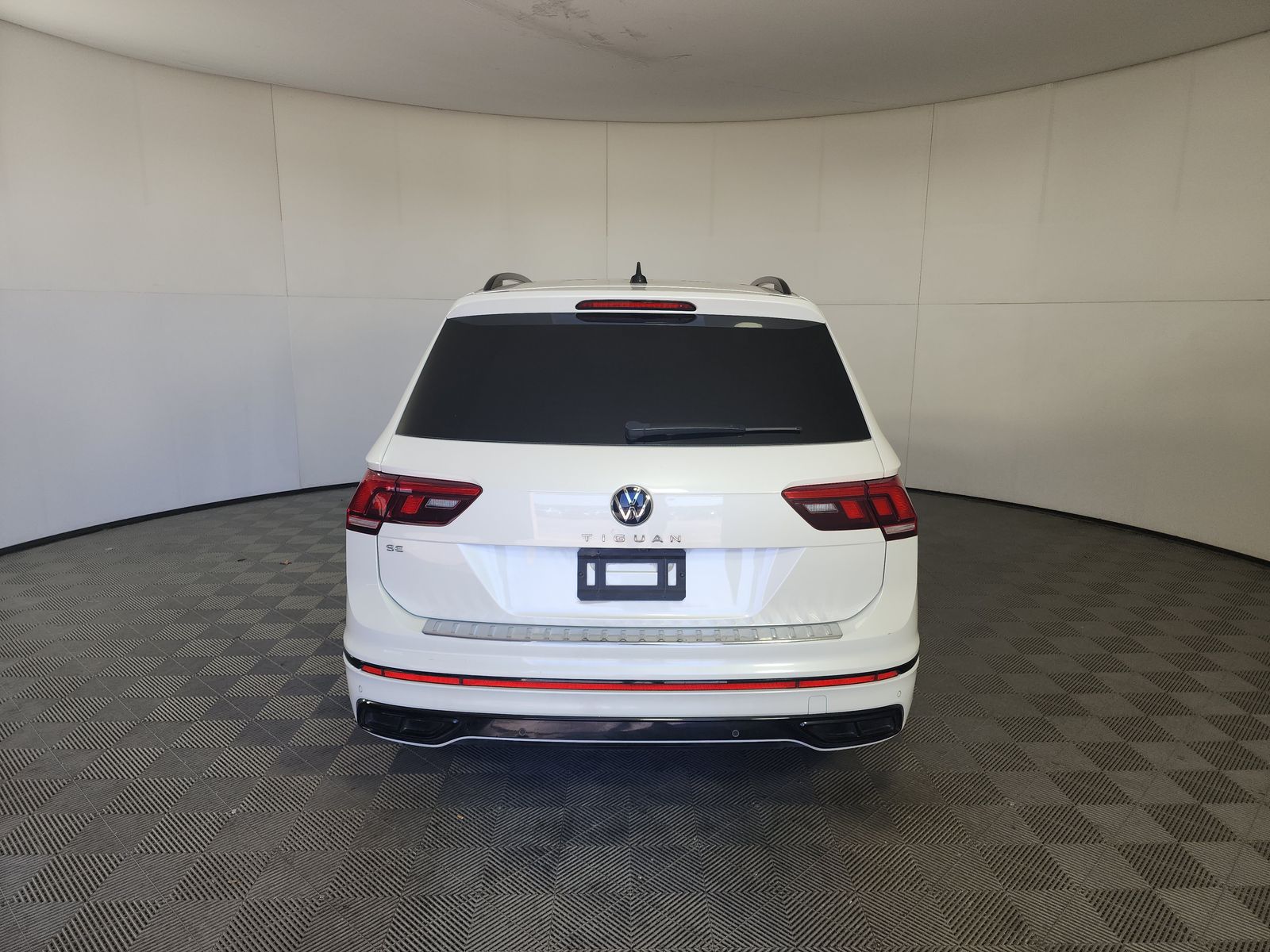 2022 Volkswagen Tiguan 2.0T SE R-Line Black FWD