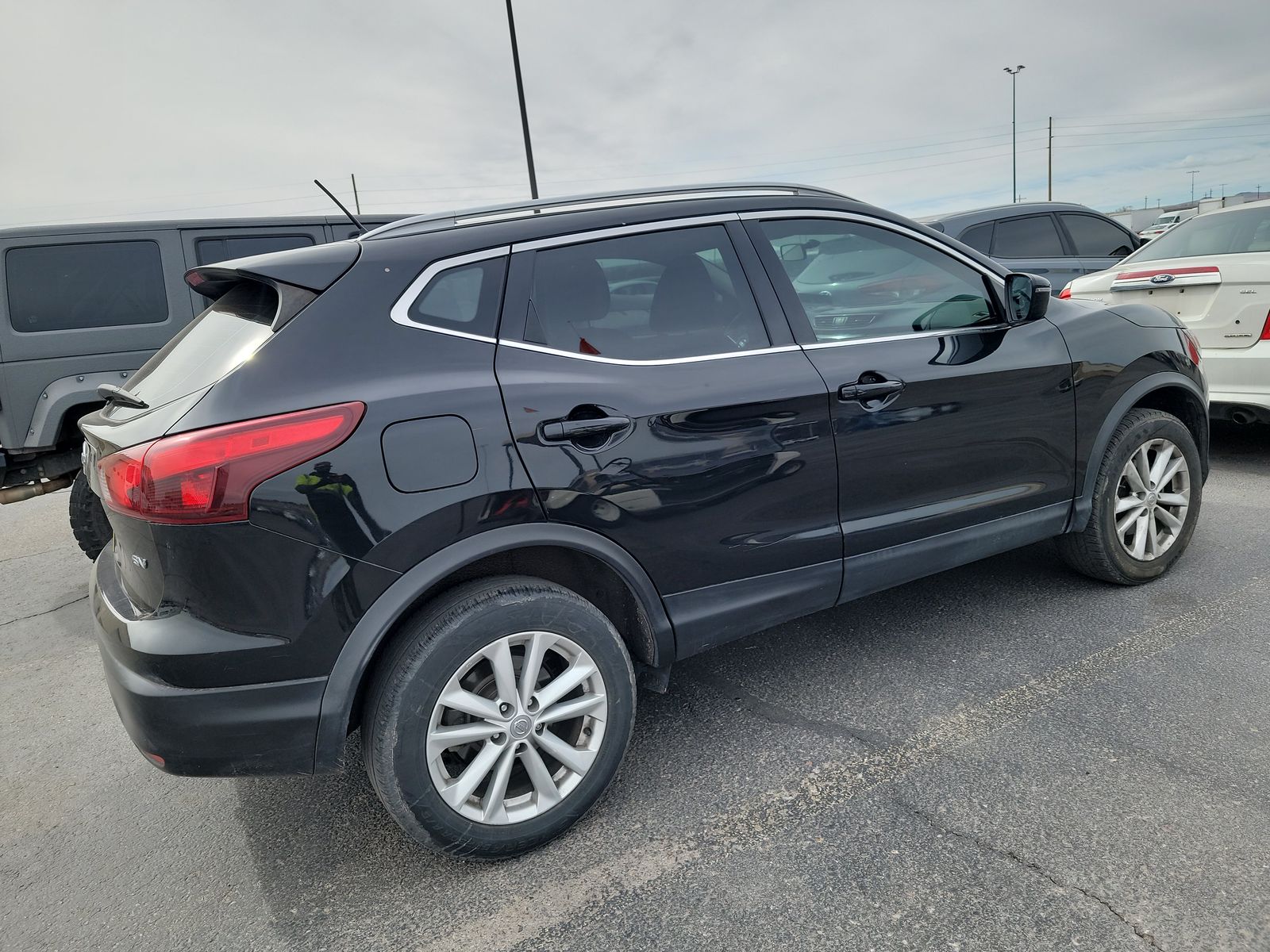 2018 Nissan Rogue Sport SV FWD