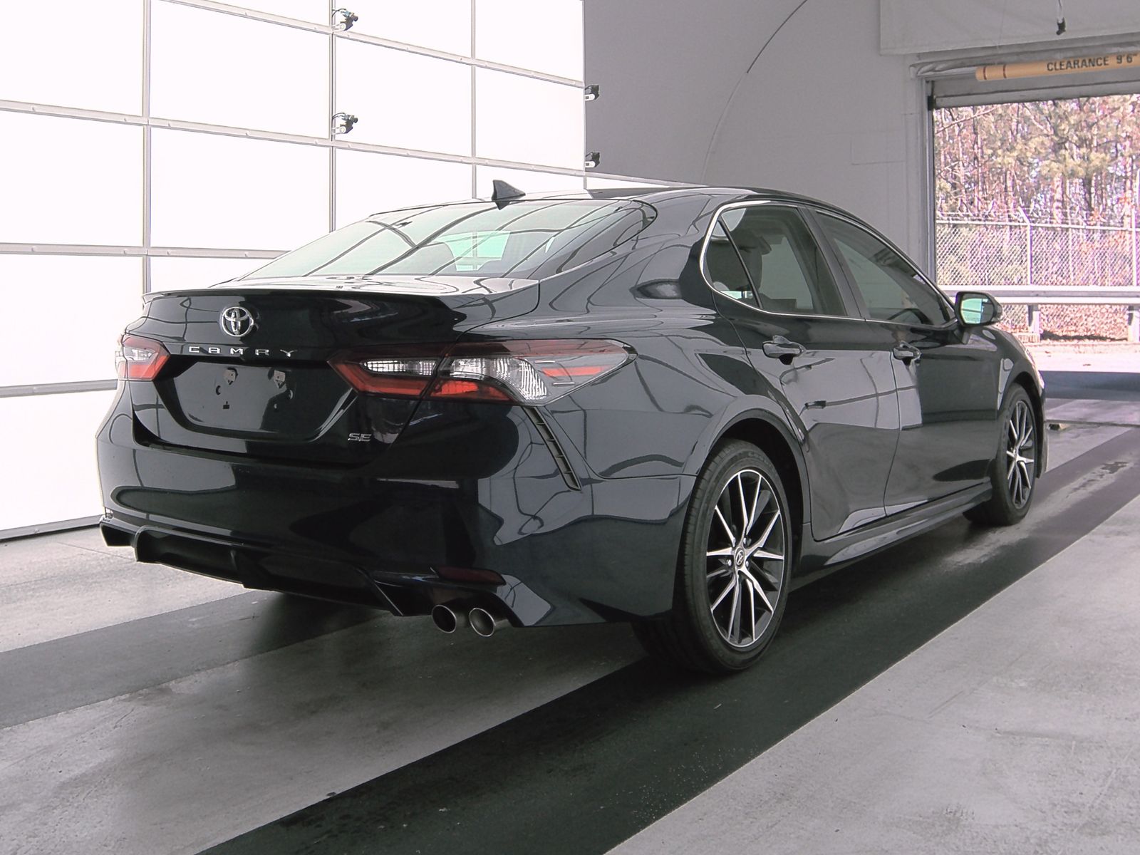 2021 Toyota Camry SE FWD