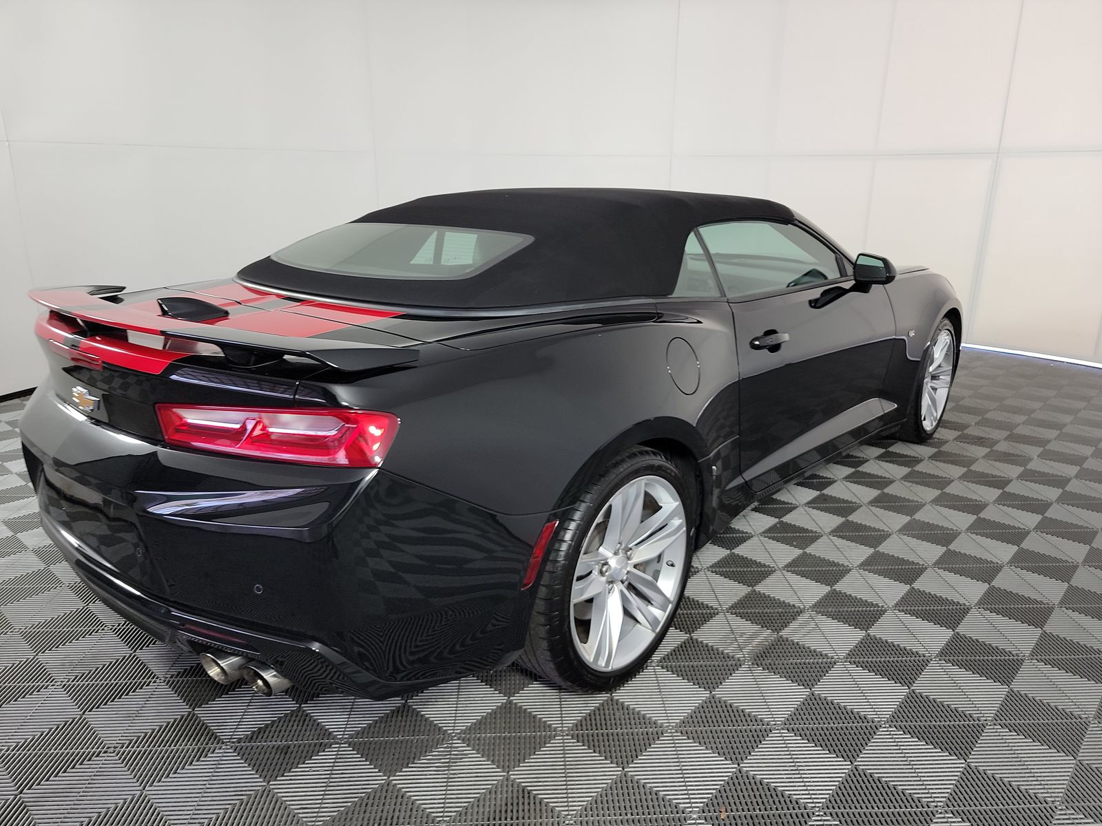 2017 Chevrolet Camaro 2SS RWD