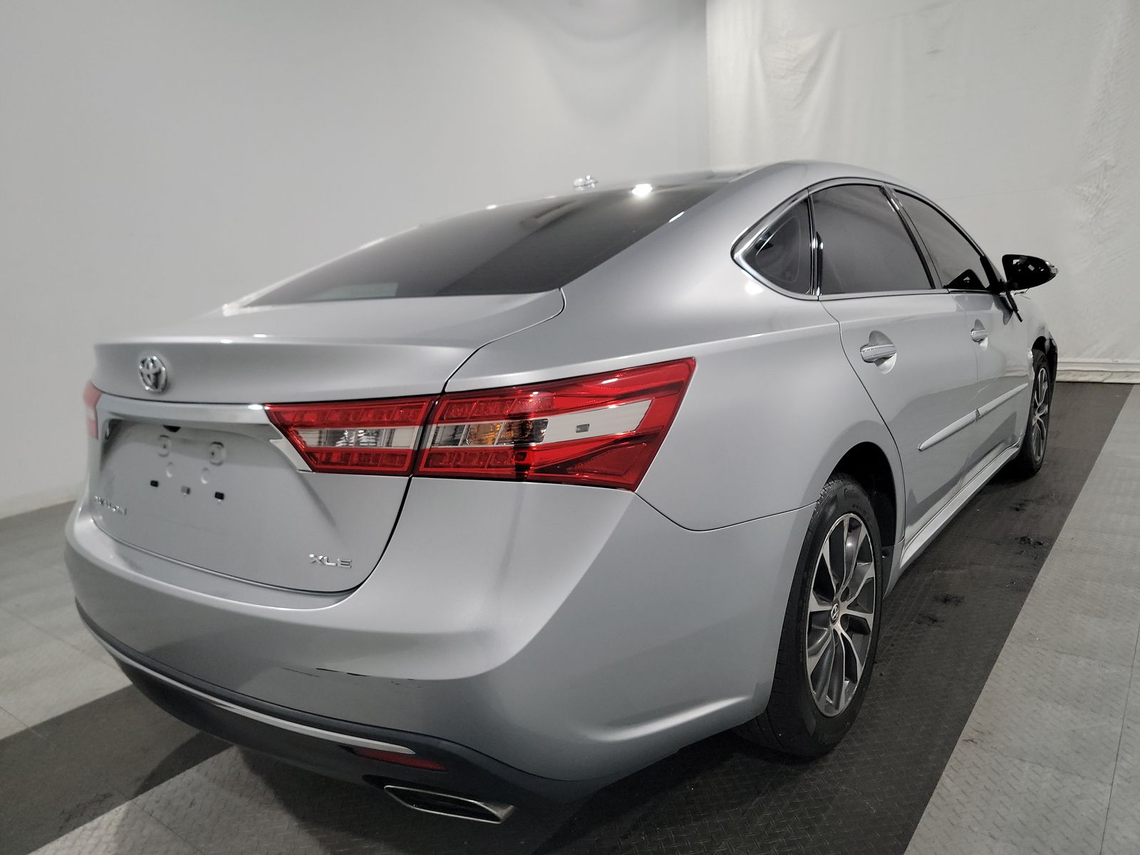 2018 Toyota Avalon XLE Premium FWD