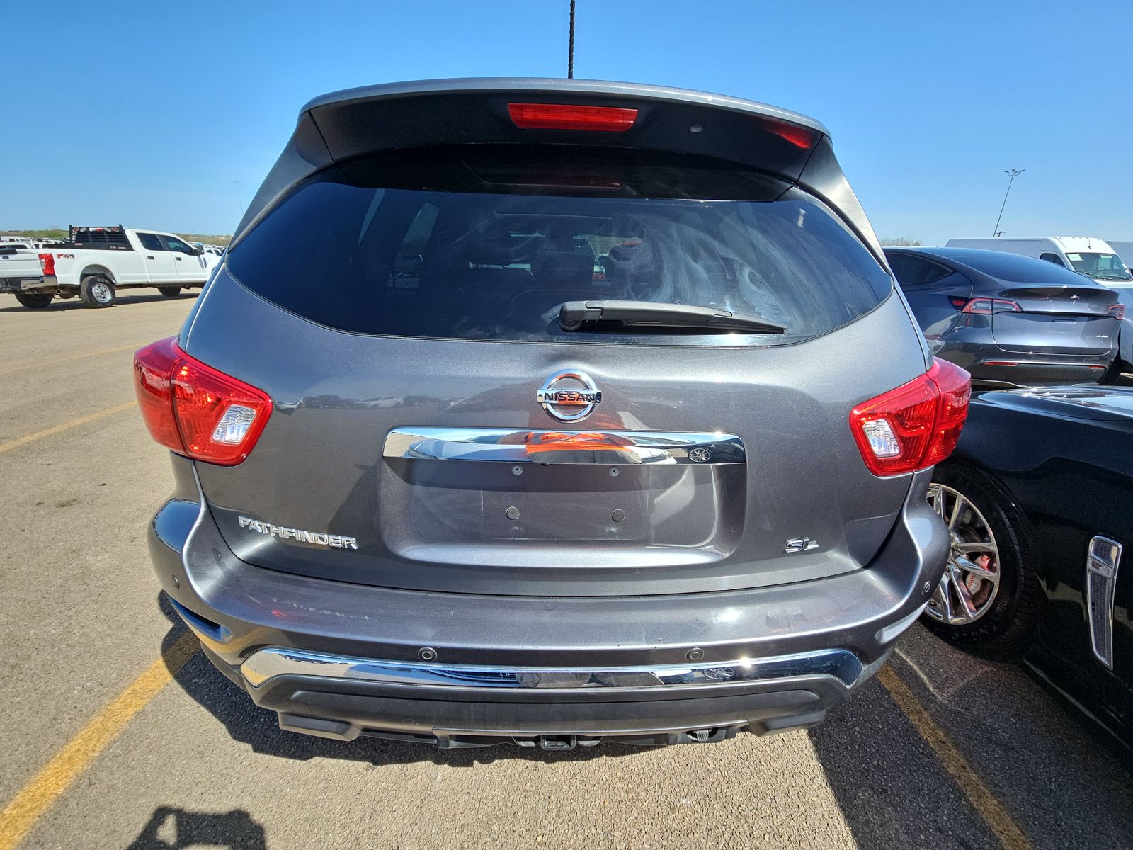 2017 Nissan Pathfinder SL FWD