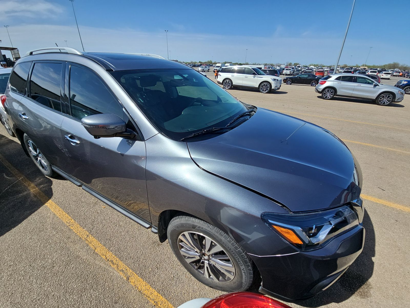2017 Nissan Pathfinder SL FWD