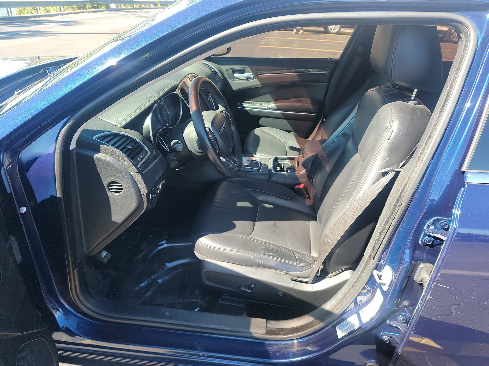 2016 Chrysler 300 Limited RWD