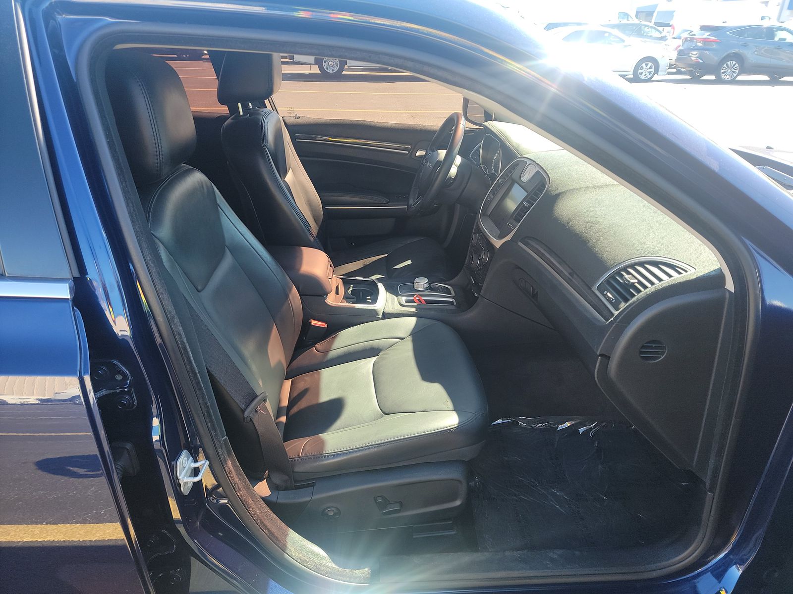 2016 Chrysler 300 Limited RWD