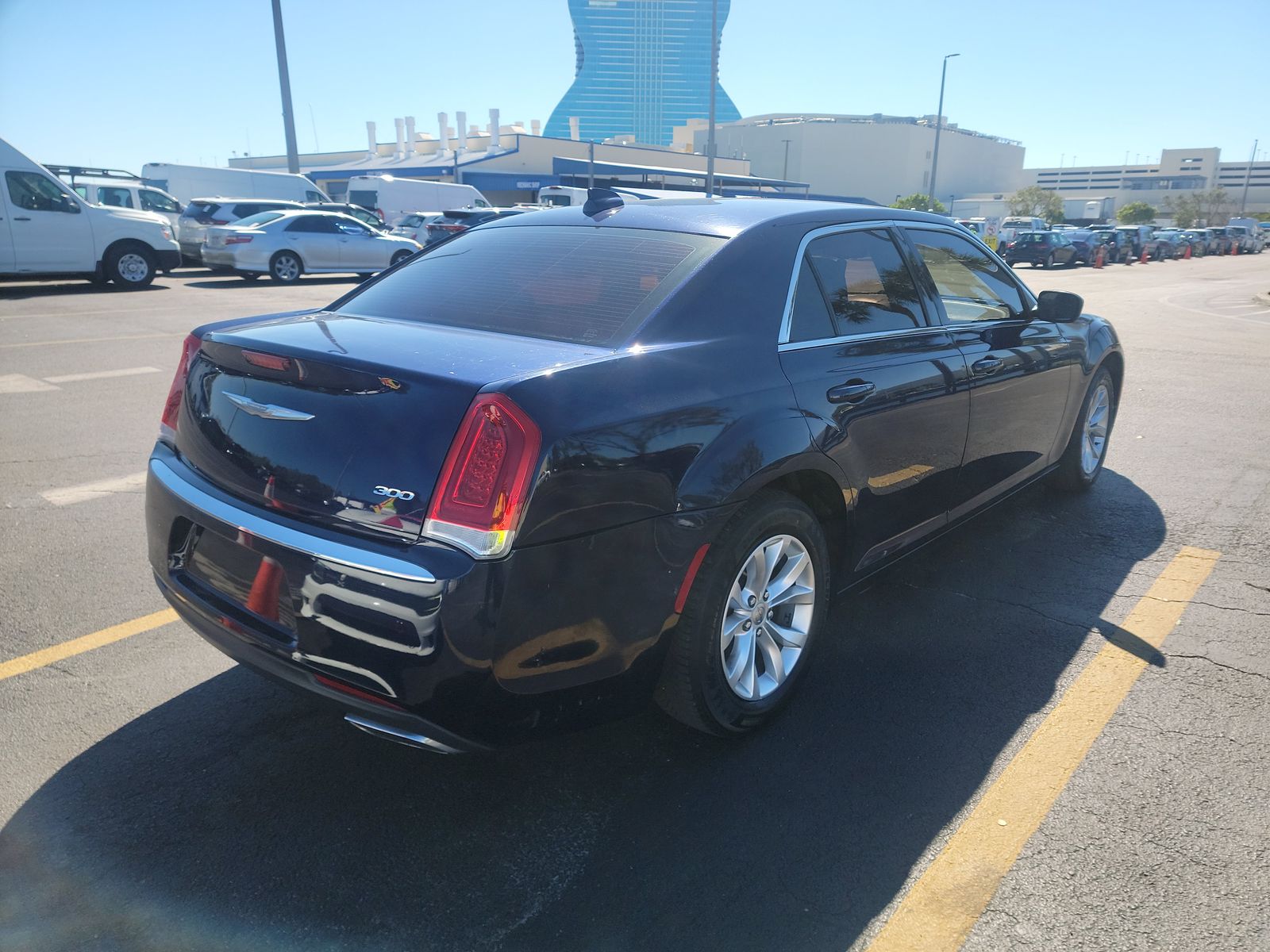2016 Chrysler 300 Limited RWD