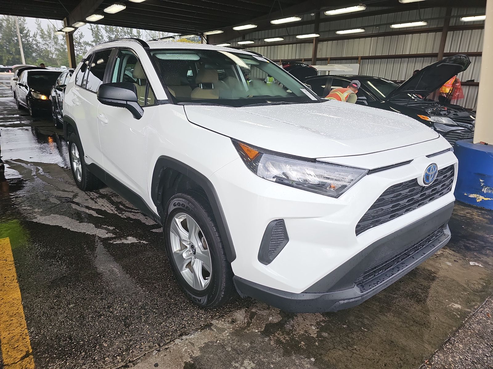 2020 Toyota RAV4 Hybrid LE AWD